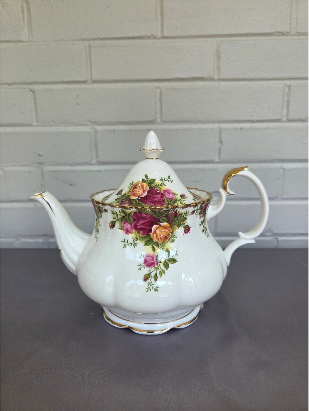 Royal Albert Old Country Roses Large Teapot Made in England